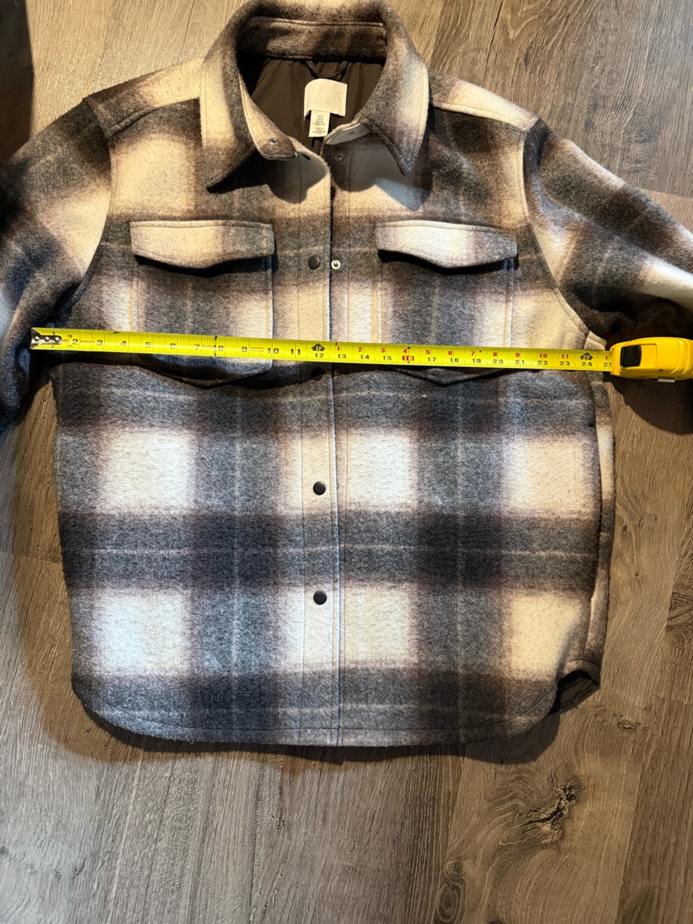 H&M Oversized Shacket - Picture 4 of 5